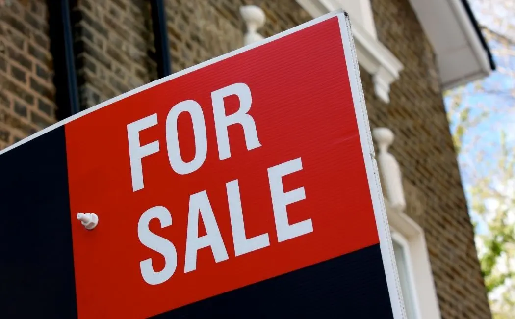 Sprzedaż nieruchomości otrzymanej w spadku - na jakich warunkach jest możliwa?