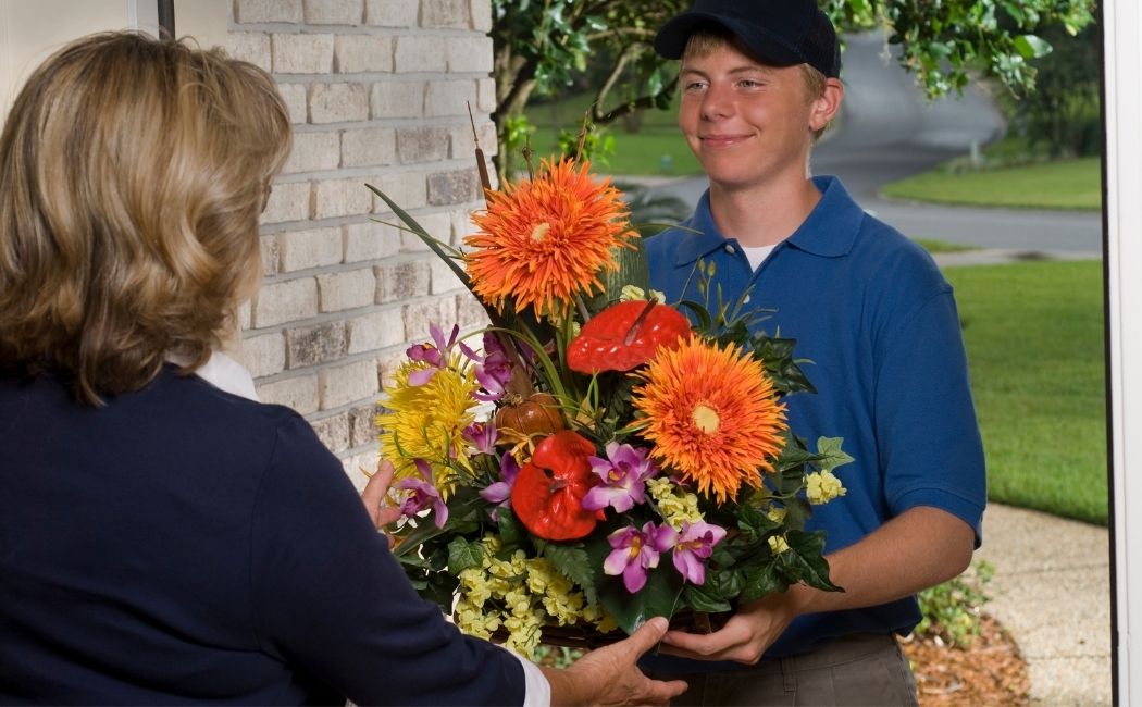 Dlaczego warto kupić kwiaty internetowo?