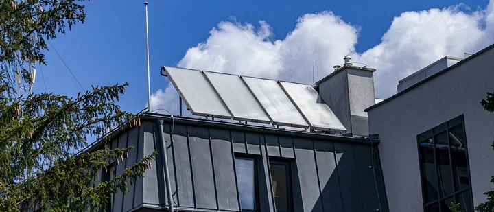 Do instalacji OZE ruszają przeglądy. Urząd Gminy Chełm prosi o sprawdzanie uprawnień