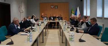 Pokrówka coraz bliżej szyldu gminy po głosowaniu, które nie zostawiło wątpliwości