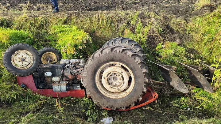 24-latek zginął pod ciągnikiem. Tragedia podczas nocnej orki