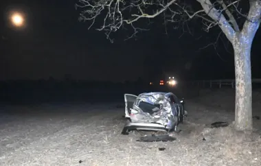 Nocne dachowanie na DK12 w Siedliszczu - auto uderzyło w przepust